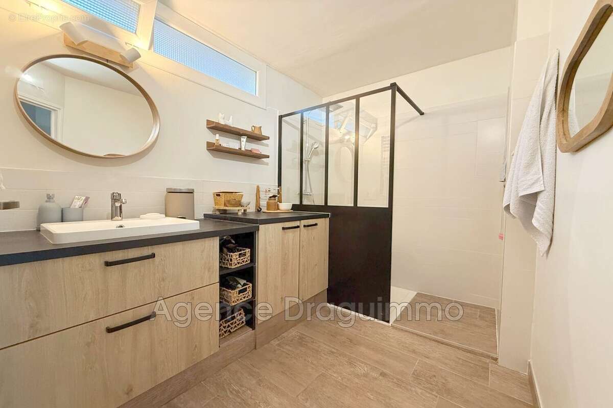 Appartement à DRAGUIGNAN