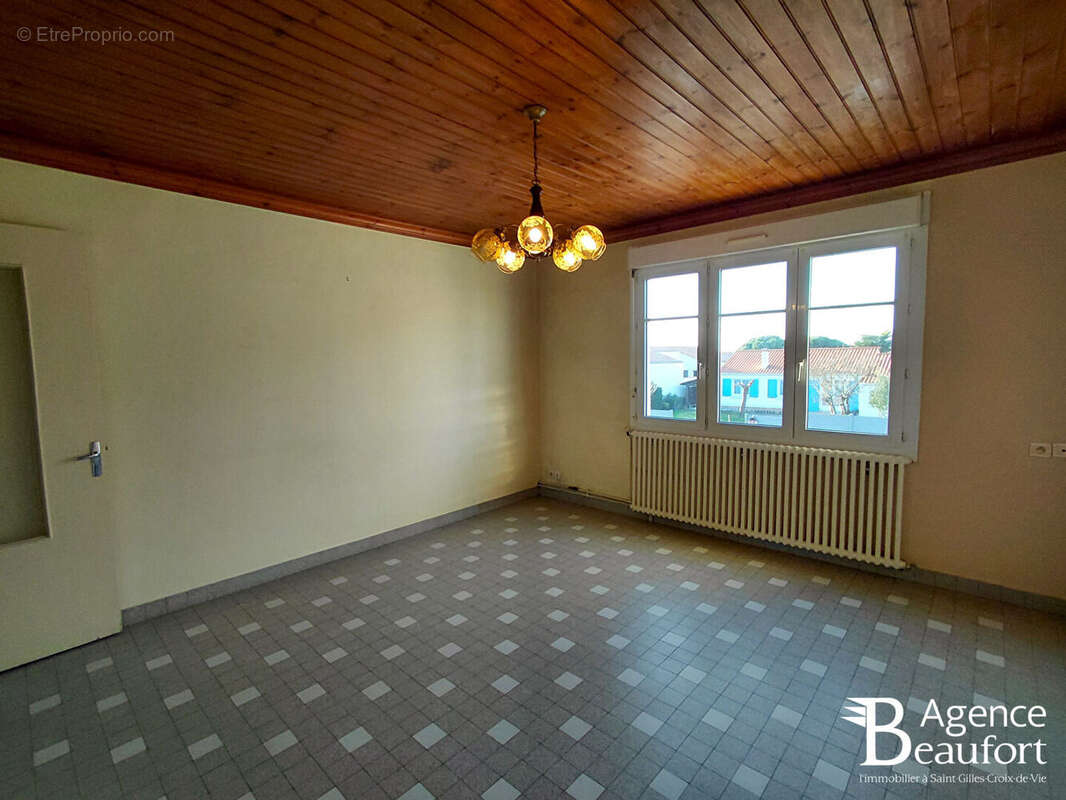Maison 2 chambres + bureau - Le Fenouiller - photo 2