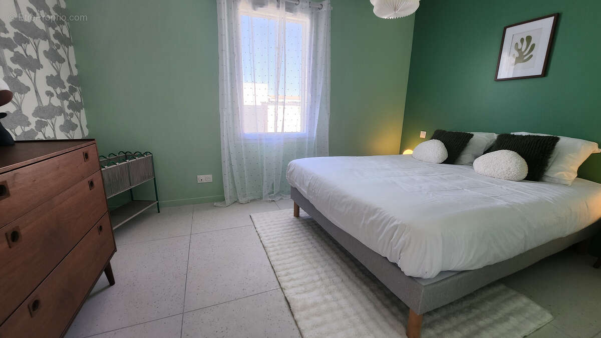 Maison à VAUX-SUR-MER