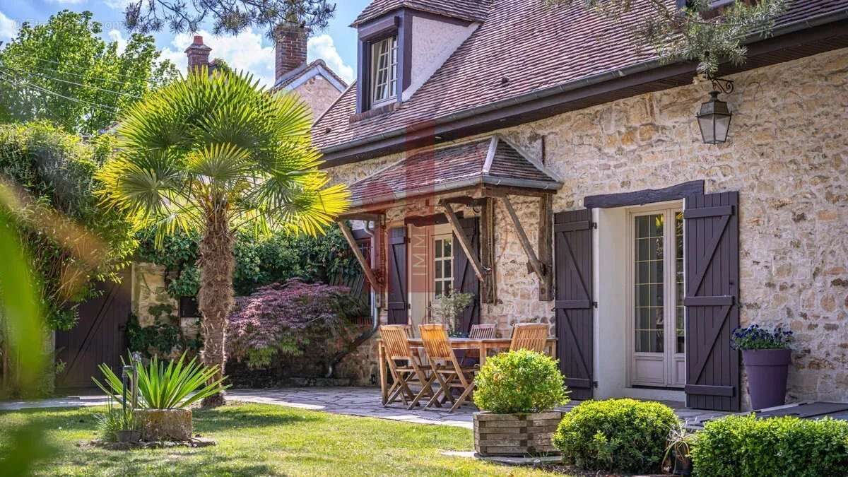 Maison à FONTAINEBLEAU