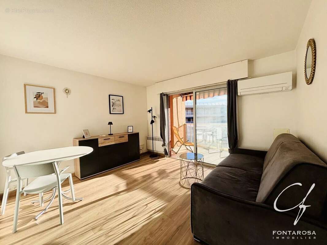 Appartement à FREJUS