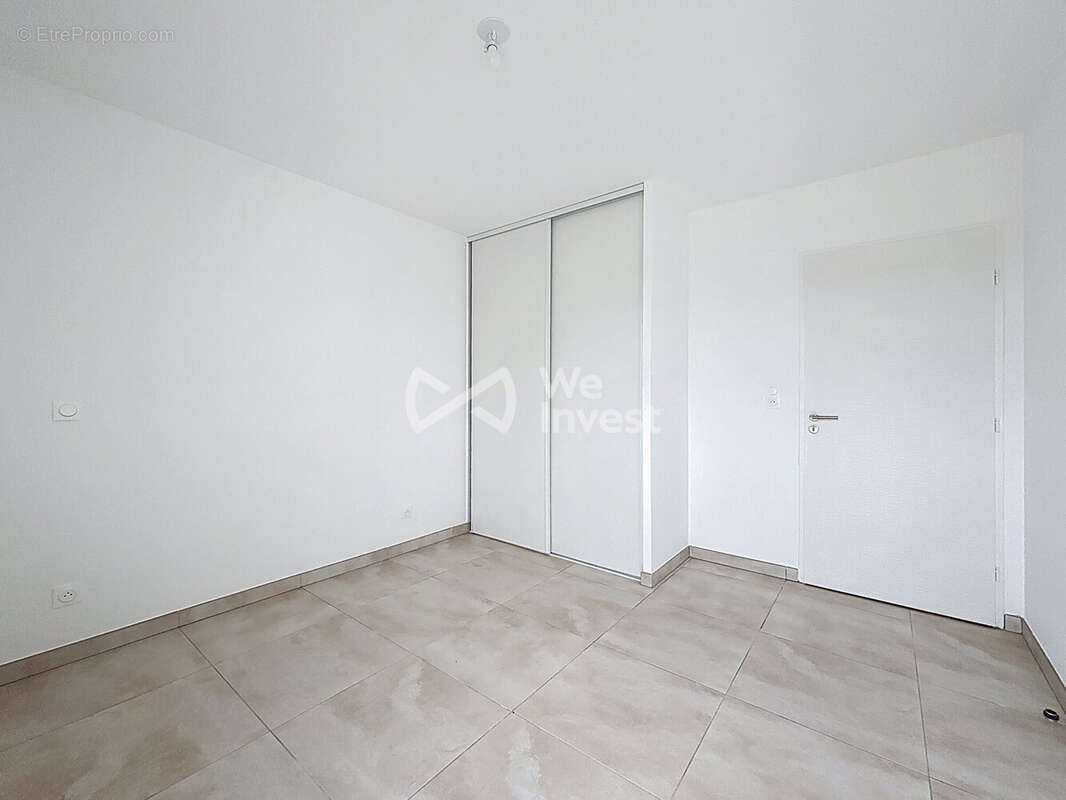 Appartement à VIC-LA-GARDIOLE
