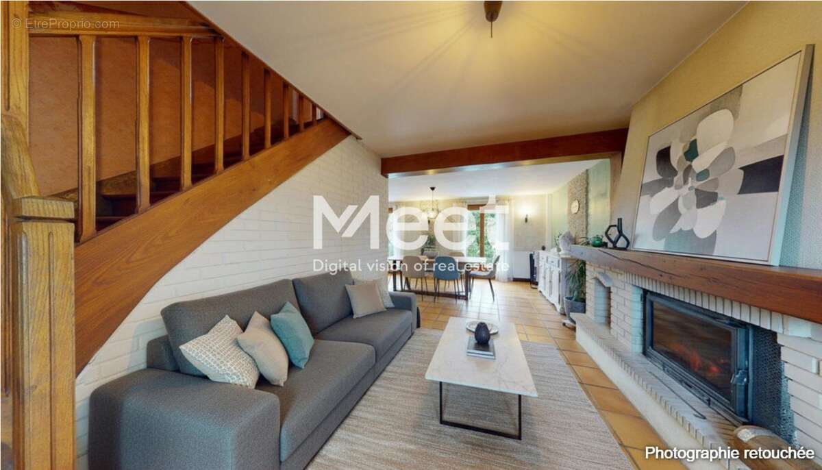 Maison à FLEURY-LA-VALLEE