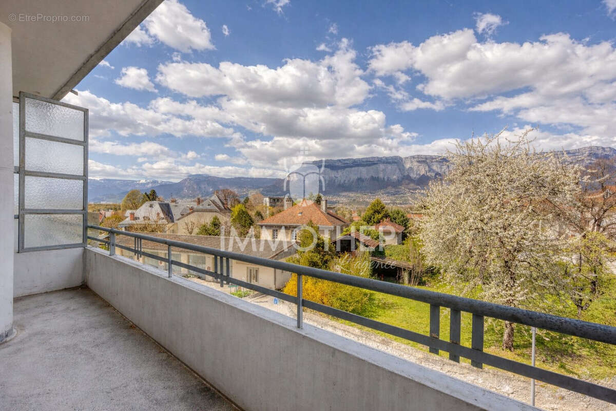 Appartement à DOMENE