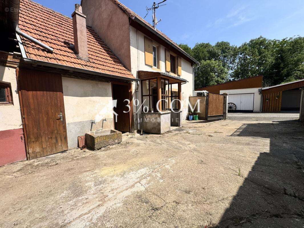 3%COM Maison avec dépendance - photo 9