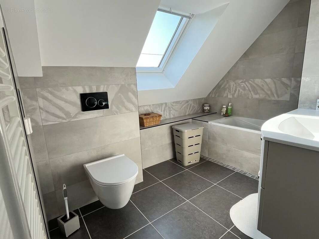 Maison à PLOUER-SUR-RANCE