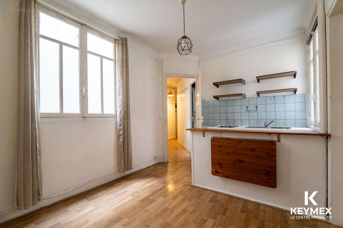 Appartement à PARIS-11E