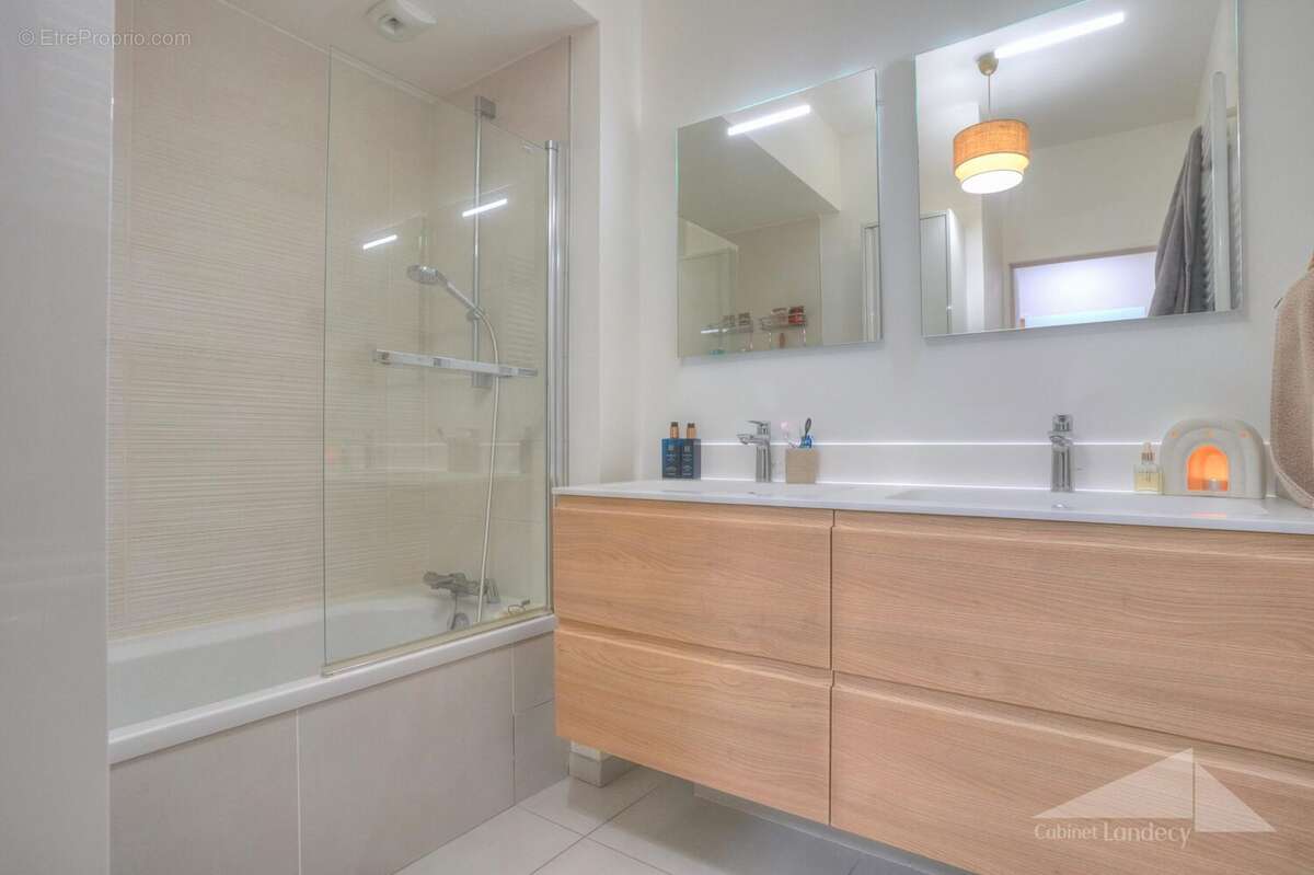 Appartement à FERNEY-VOLTAIRE