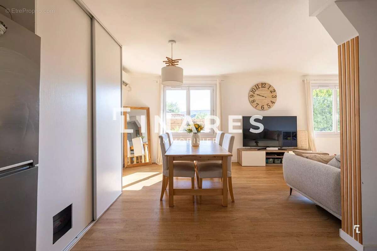 LE COCON - Appartement T3 de 79m² - Jardin de 75m² - Deux places de parking - 13190 ALLAUCH - photo 6
