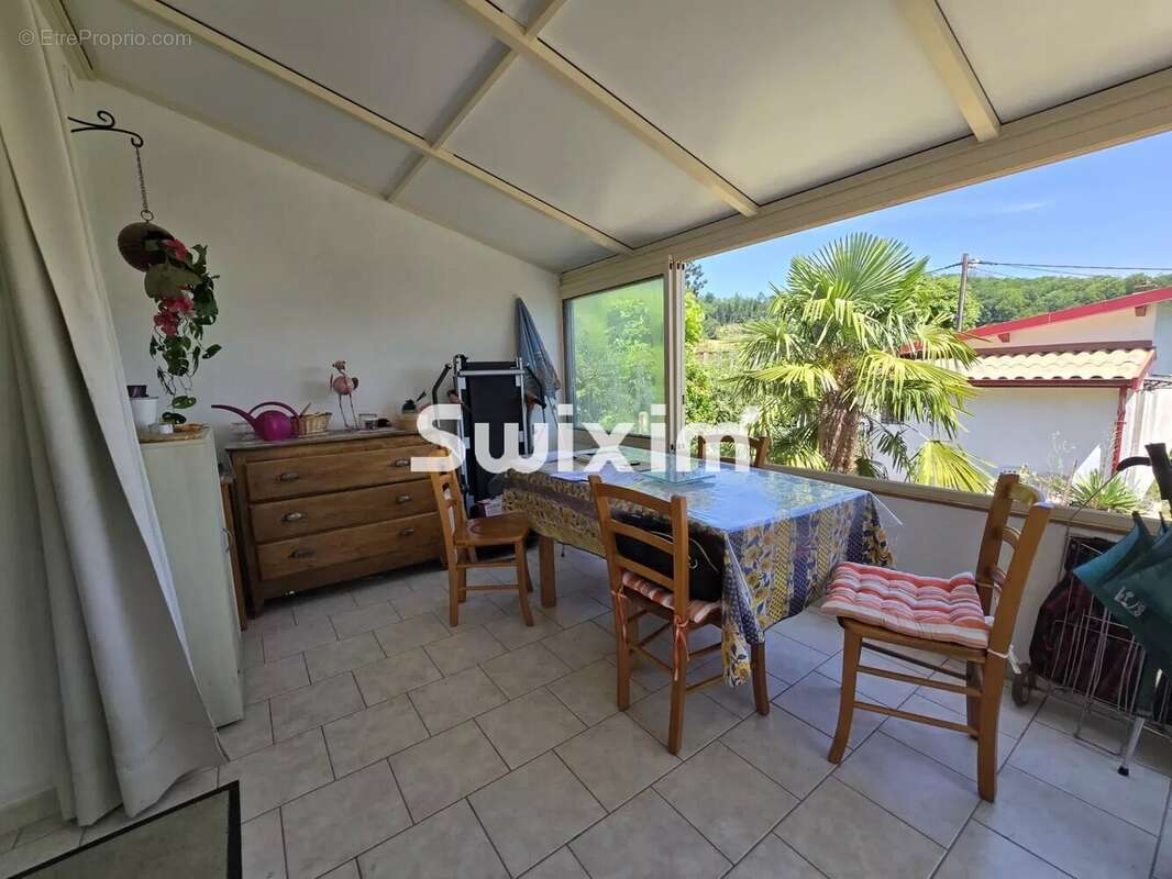 Maison à LONS-LE-SAUNIER