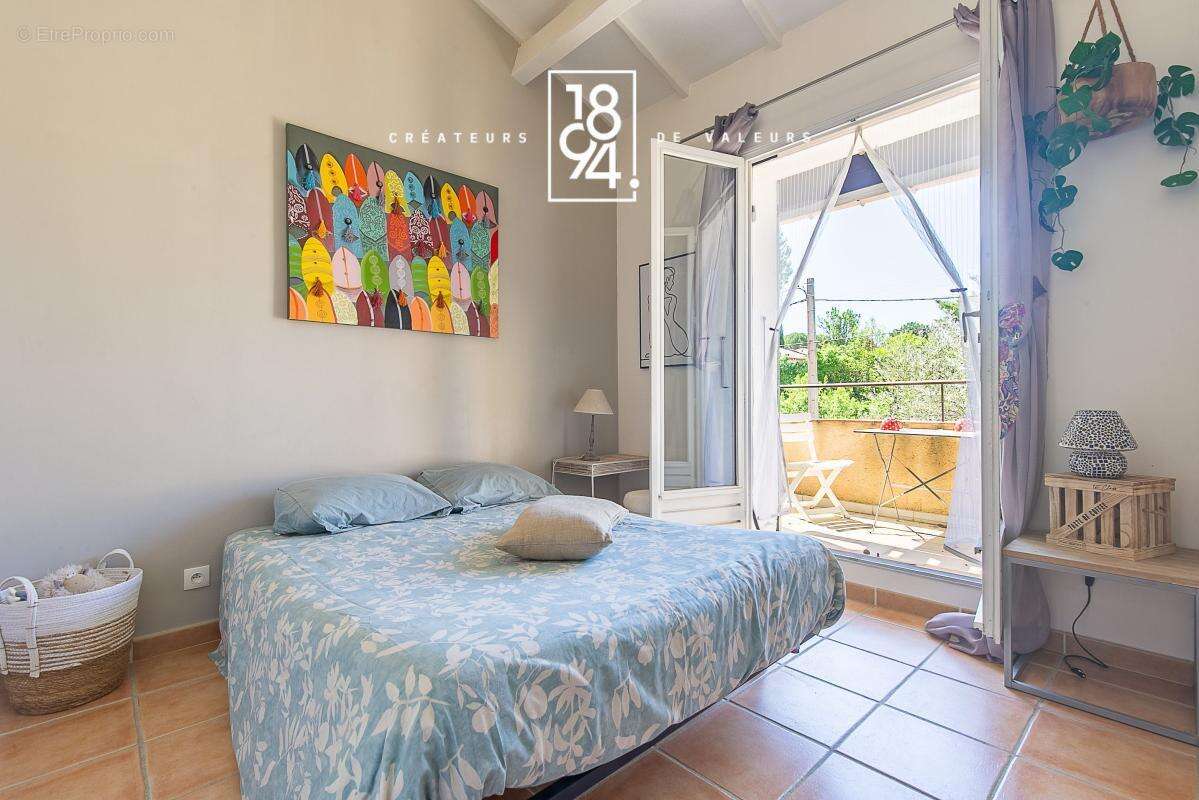 Maison à SAINT-ZACHARIE