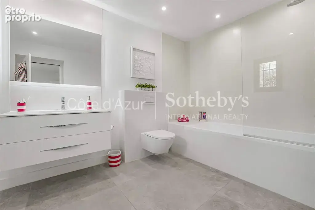 Mougins, villa contemporaine rénovée dans le domaine Les Parcs de Mougins - photo 16