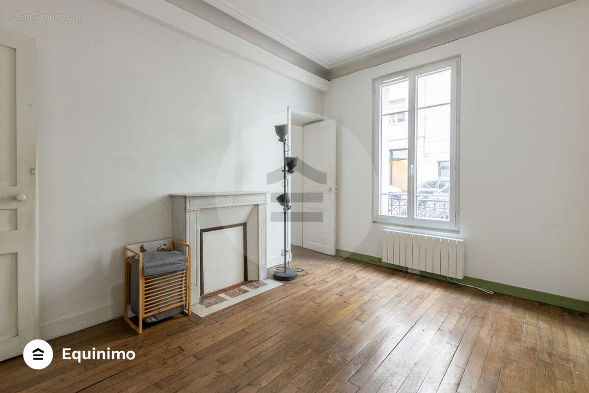Appartement à LEVALLOIS-PERRET