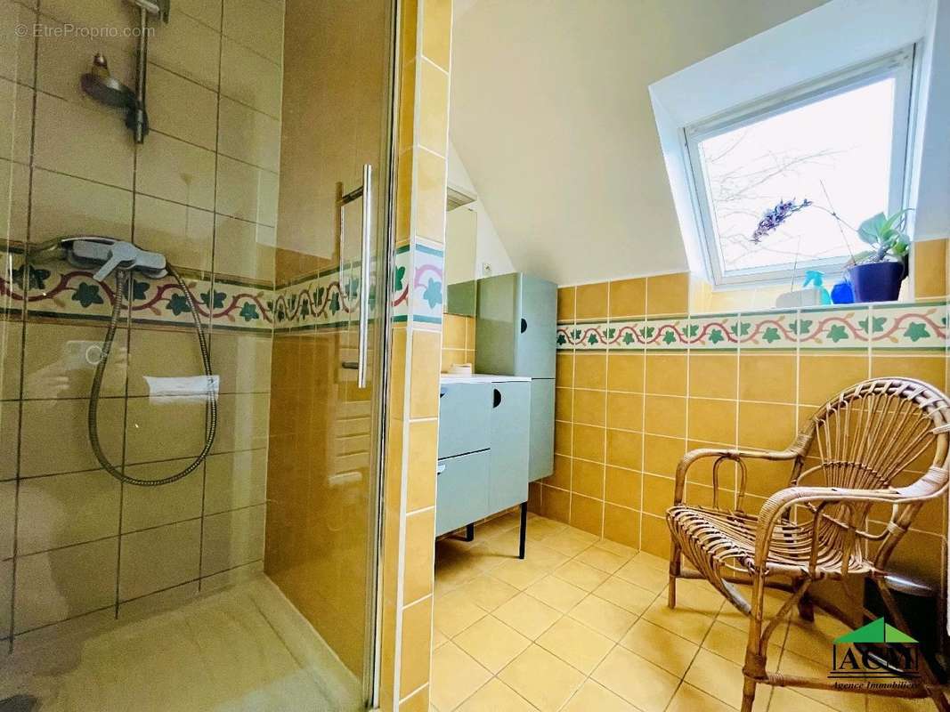 Maison à MERY-SUR-OISE