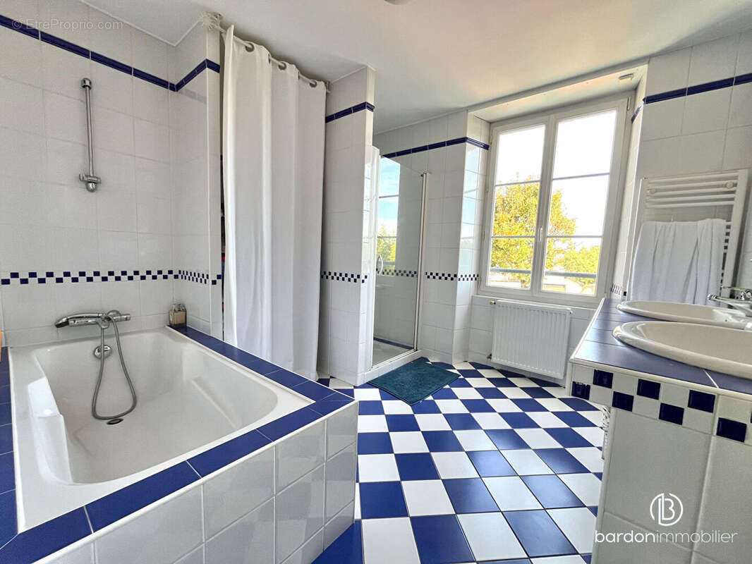 Maison à LA GARNACHE