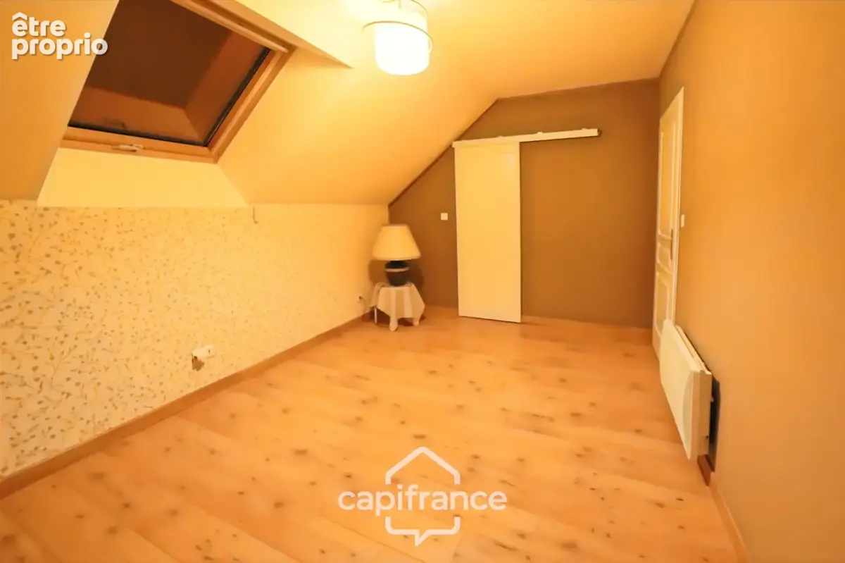 Maison en pierre au calme avec piscine, 5 chambres et plus de 1,6 hectare de terrain - Proche Lons-le-Saunier (39000) - photo 22