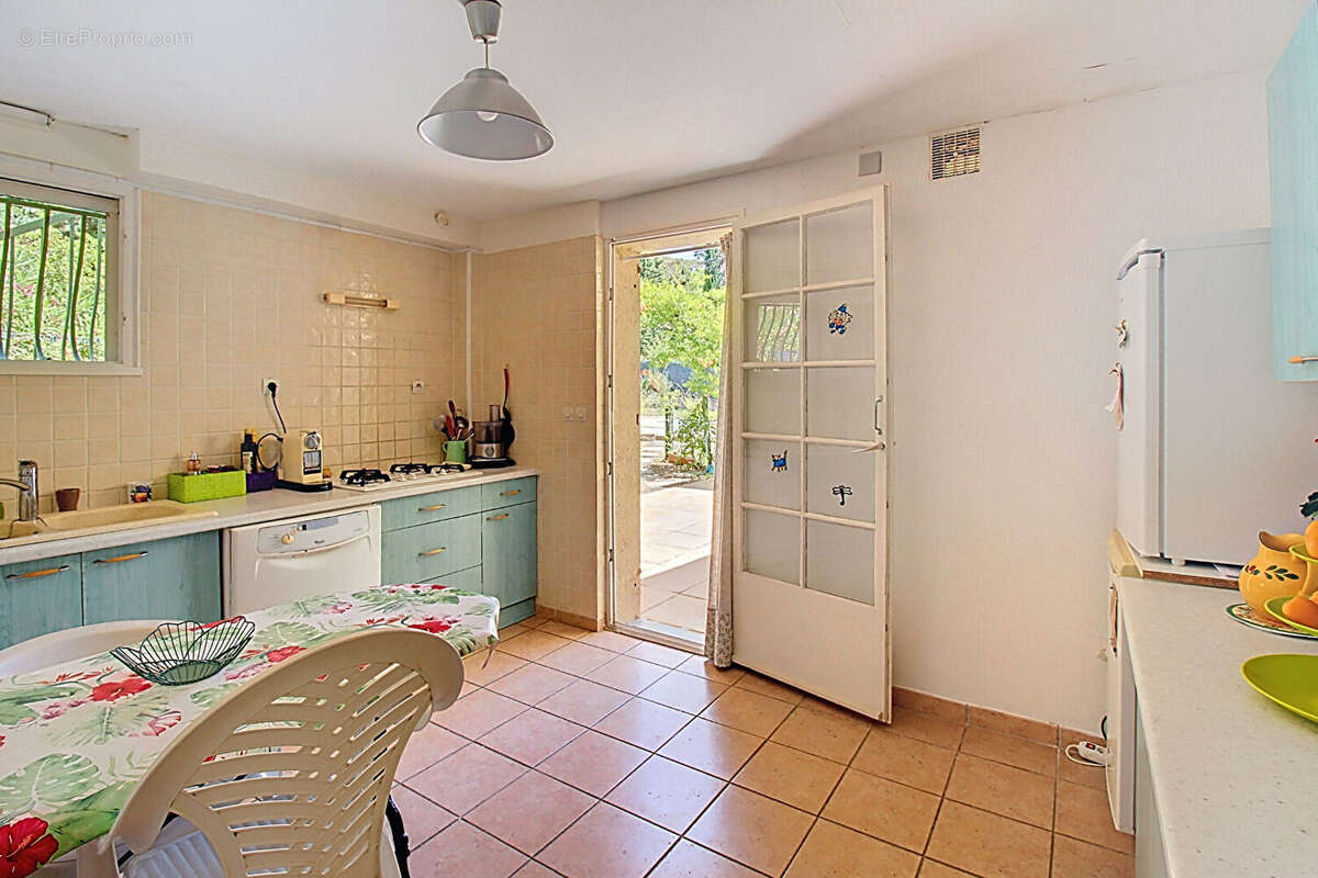 A VENDRE !  Maison Draguignan 6 pièces 170 m² avec garage et piscine - photo 7