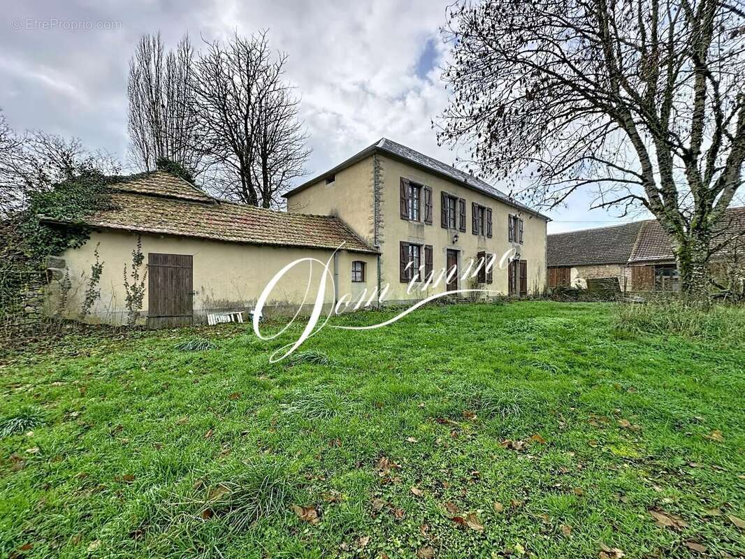 Maison à THOISY-LA-BERCHERE