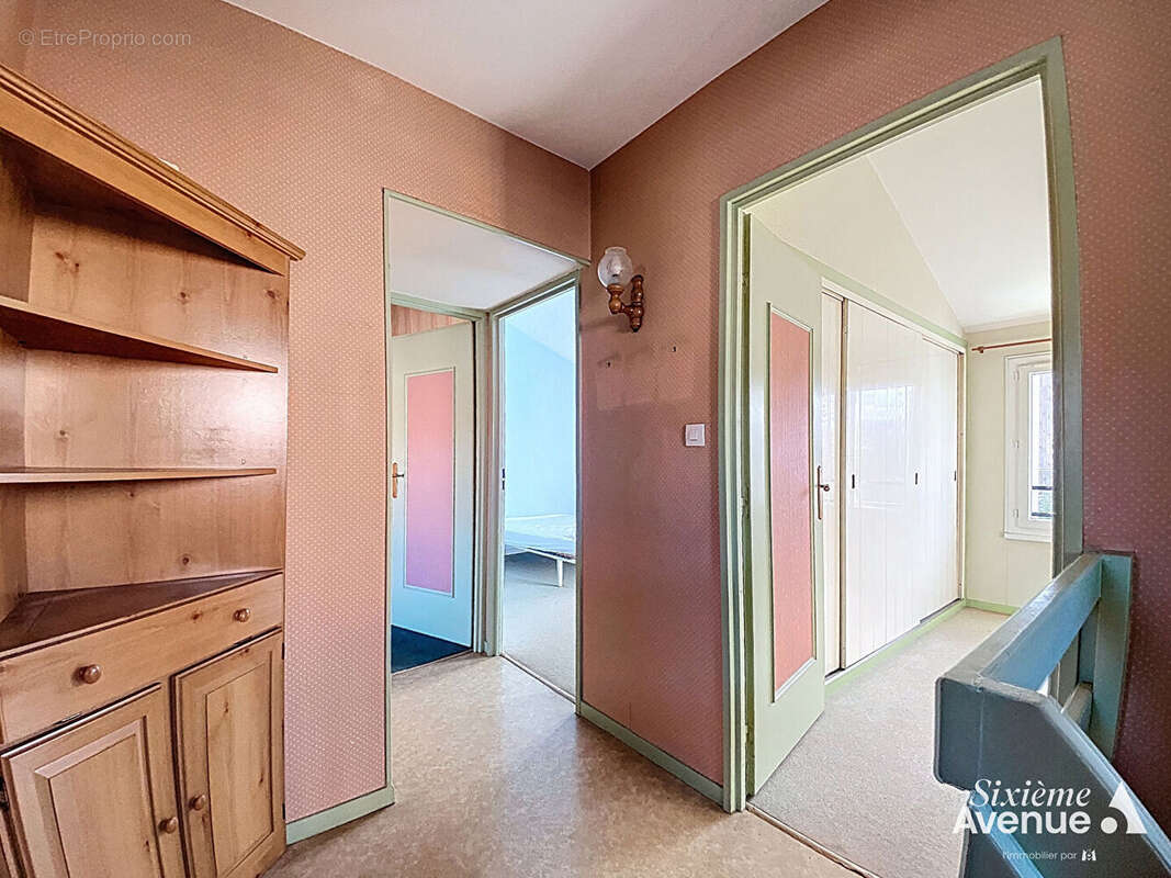 Maison à SAINT-SYMPHORIEN-D'OZON