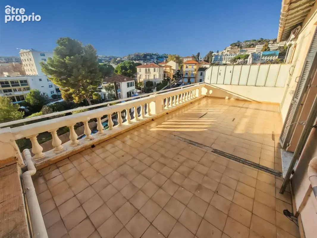 NICE Rue de France 2P 36m² dernier étage terrasse - photo 2