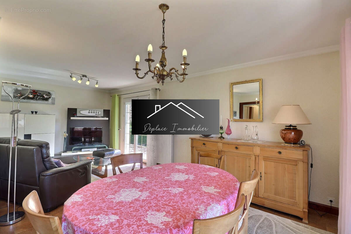 Maison à CRANVES-SALES