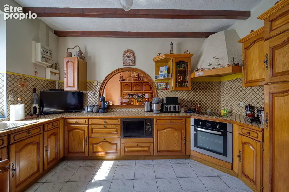 Maison individuelle, proches commodités avec garage double. - photo 5
