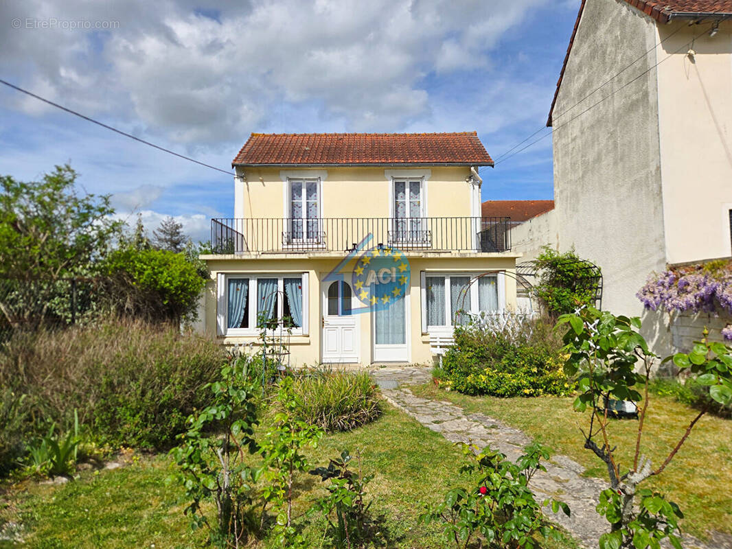 Maison à MANTES-LA-JOLIE