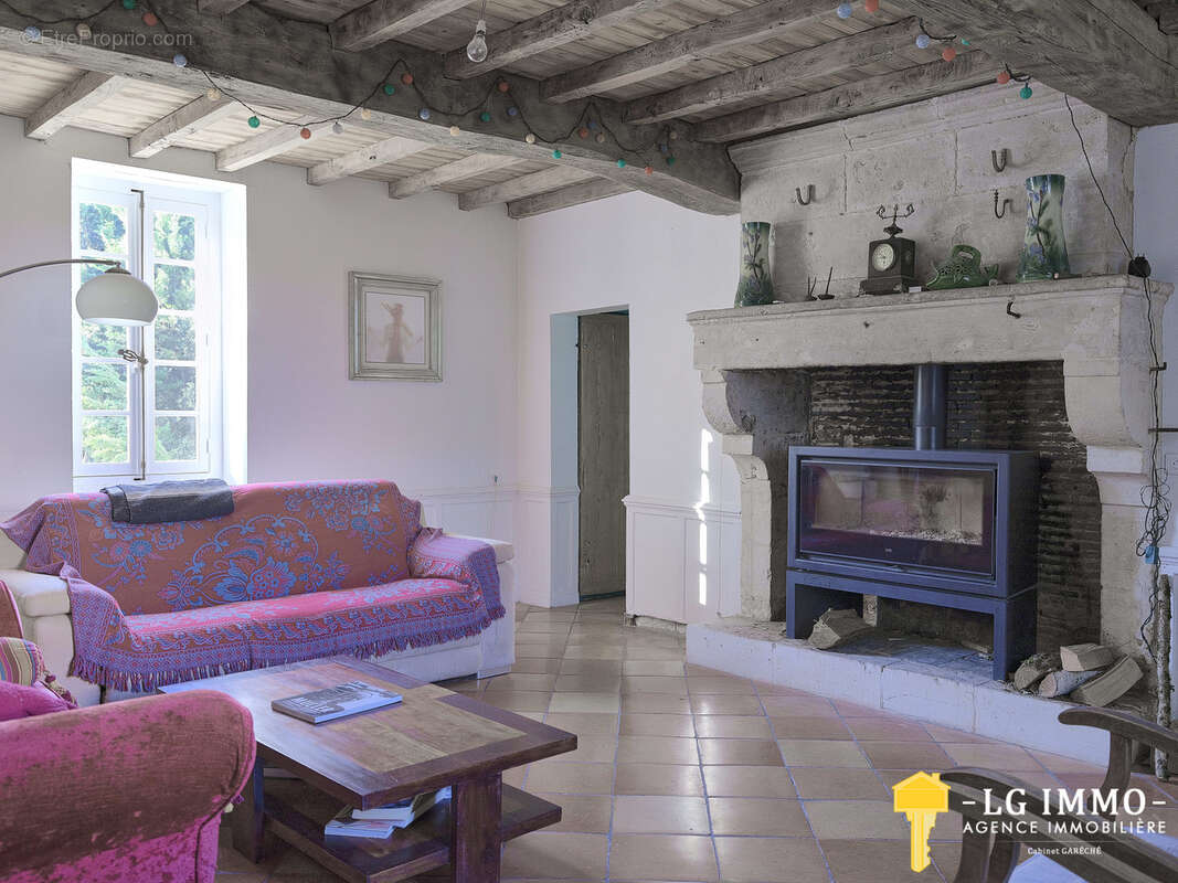 Maison à SAINT-FORT-SUR-GIRONDE