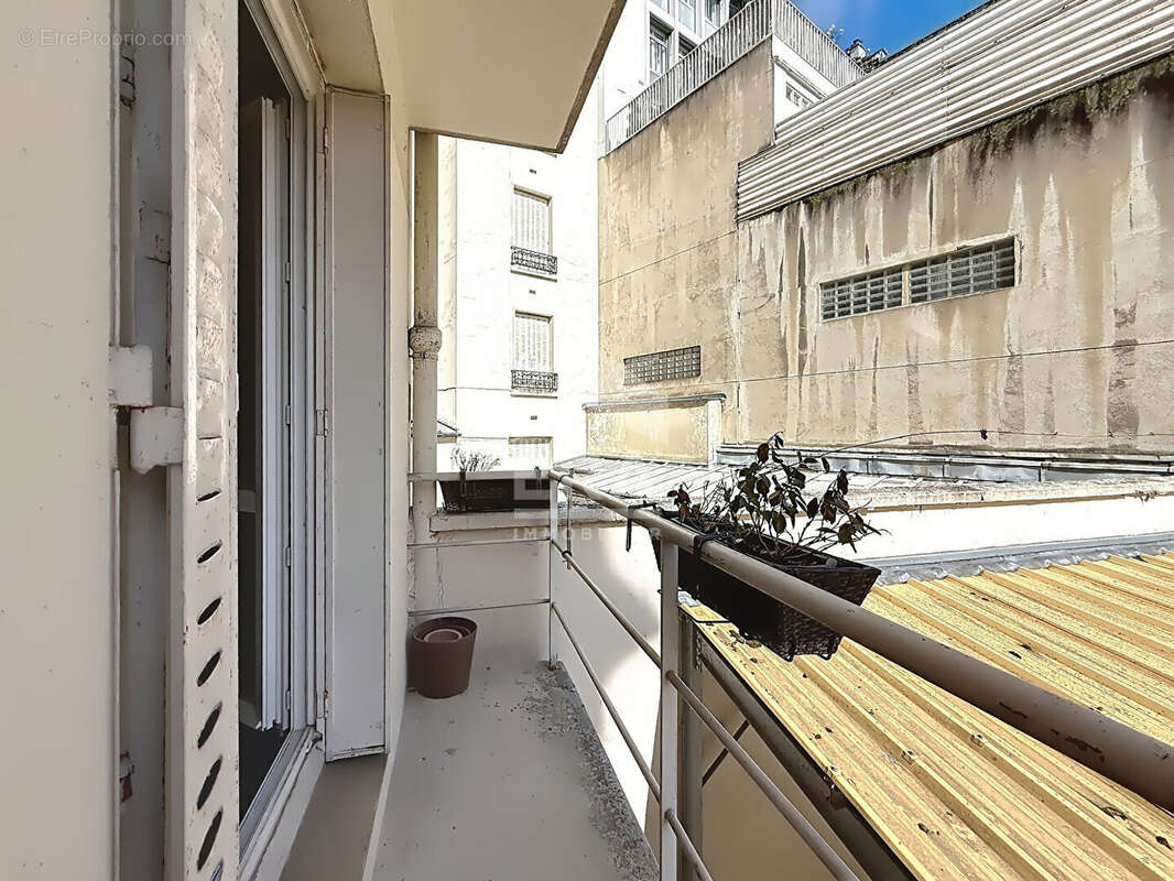 Appartement à PARIS-12E