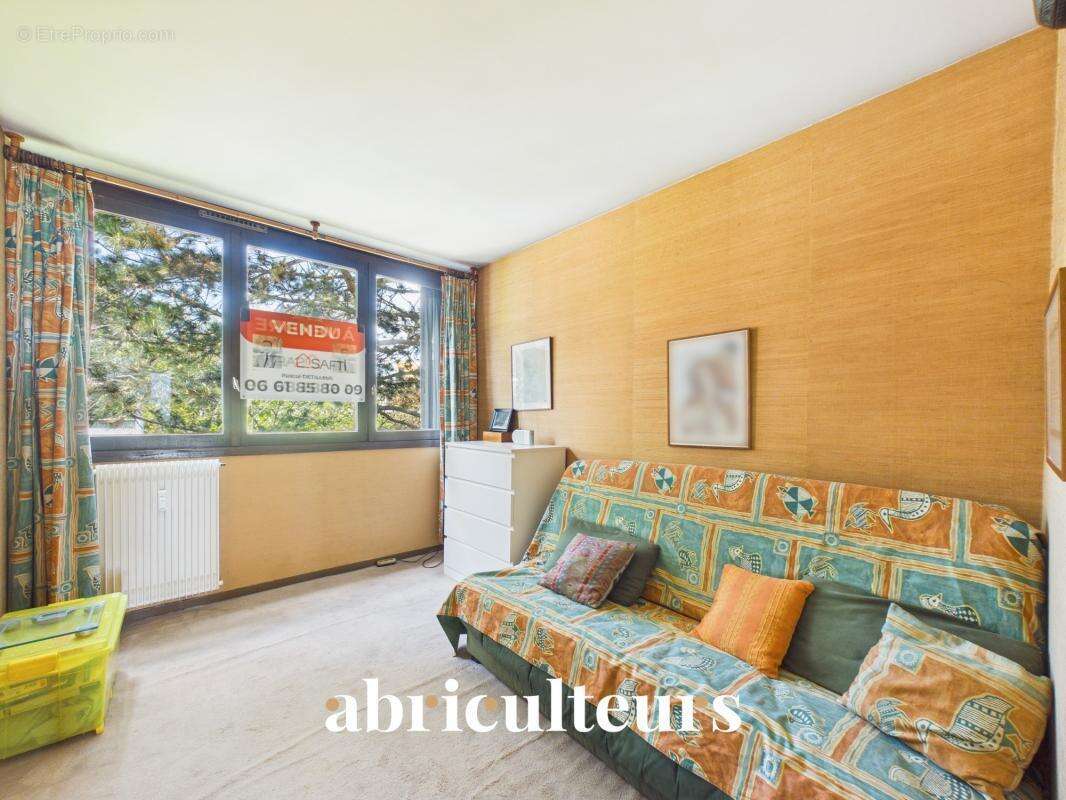 Magnifique panorama en dernier étage - Appartement T5 de 99m² à Garches (92380) - photo 19