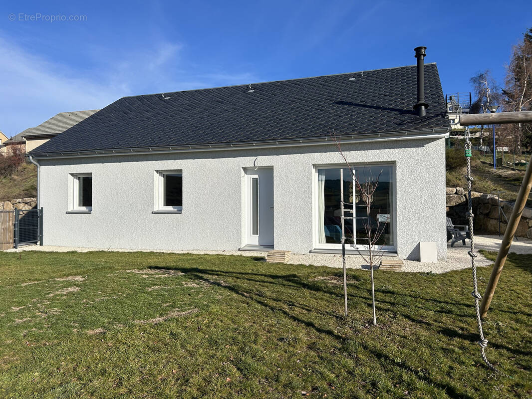 Maison à CHATEAUNEUF-DE-RANDON