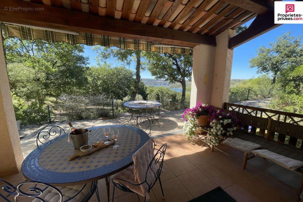 Maison à ESPARRON-DE-VERDON