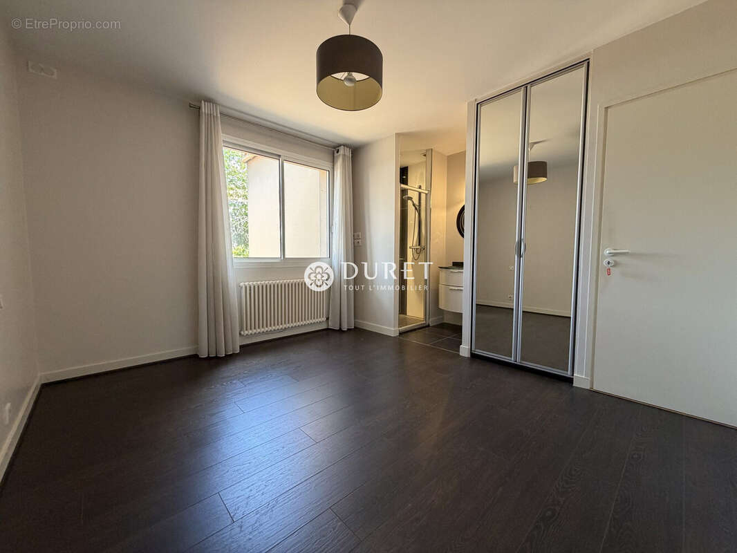 Maison 232 m² à La Bruffiere  - photo 8