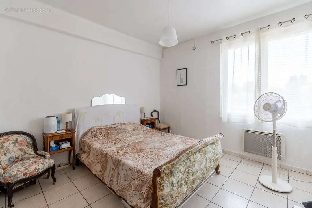 Appartement à SIX-FOURS-LES-PLAGES