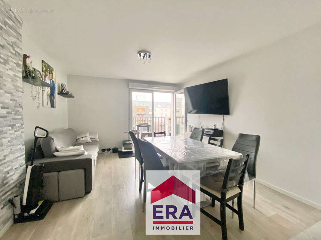 Appartement à SARTROUVILLE