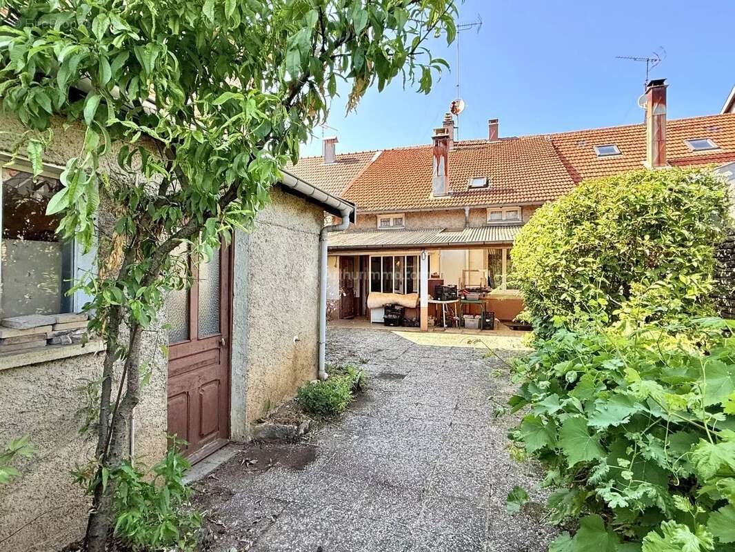 Maison avec jardin - photo 13