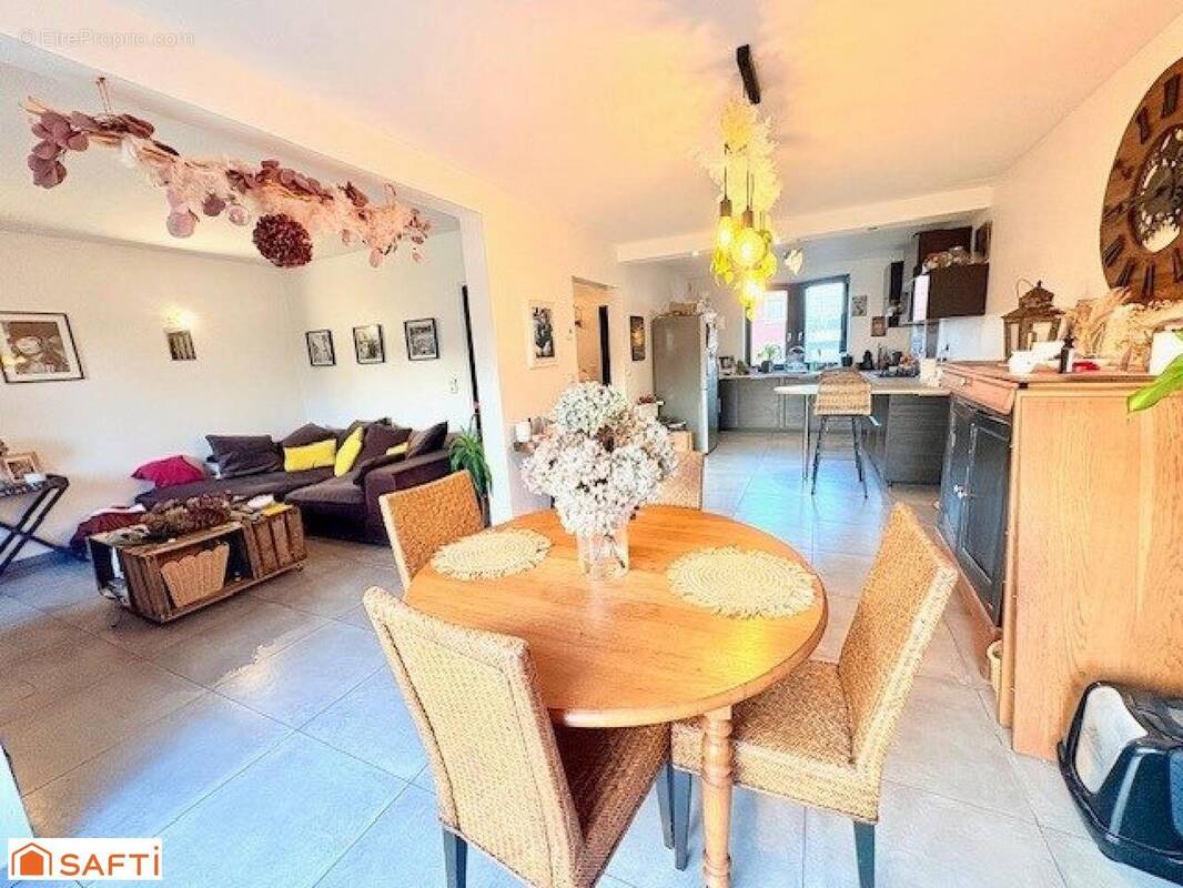 Photo 1 - Maison à AULNOY-LEZ-VALENCIENNES