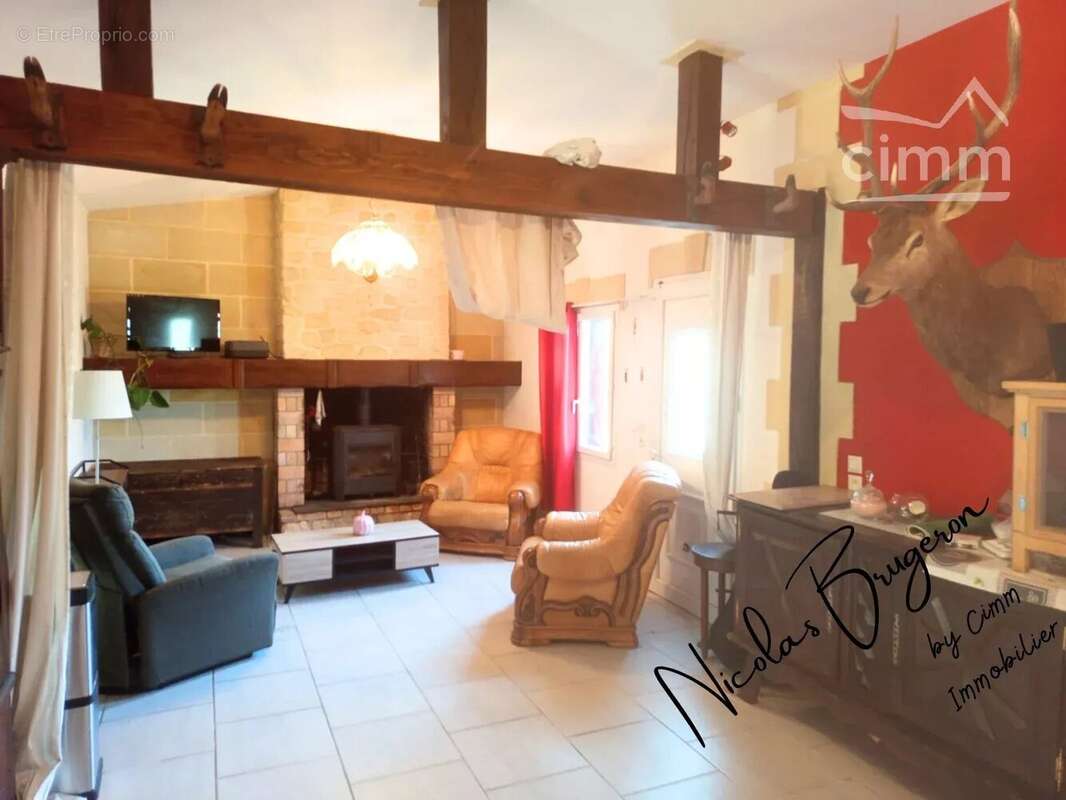 En exclusivité – Ensemble immobilier avec deux habitations, étang et près d’un hectare de terrain - photo 41