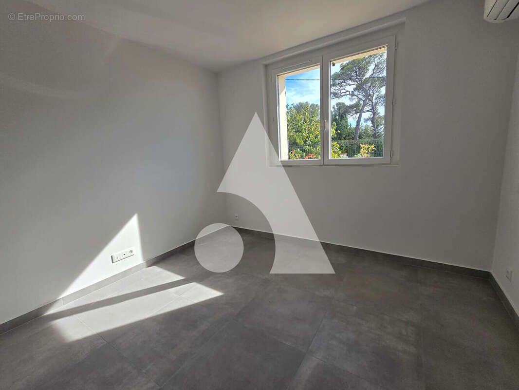 Appartement à SAINT-RAPHAEL