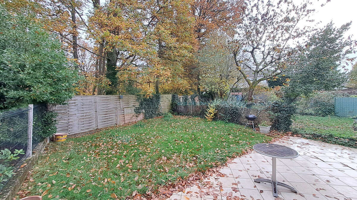 Maison à MAGNY-LES-HAMEAUX