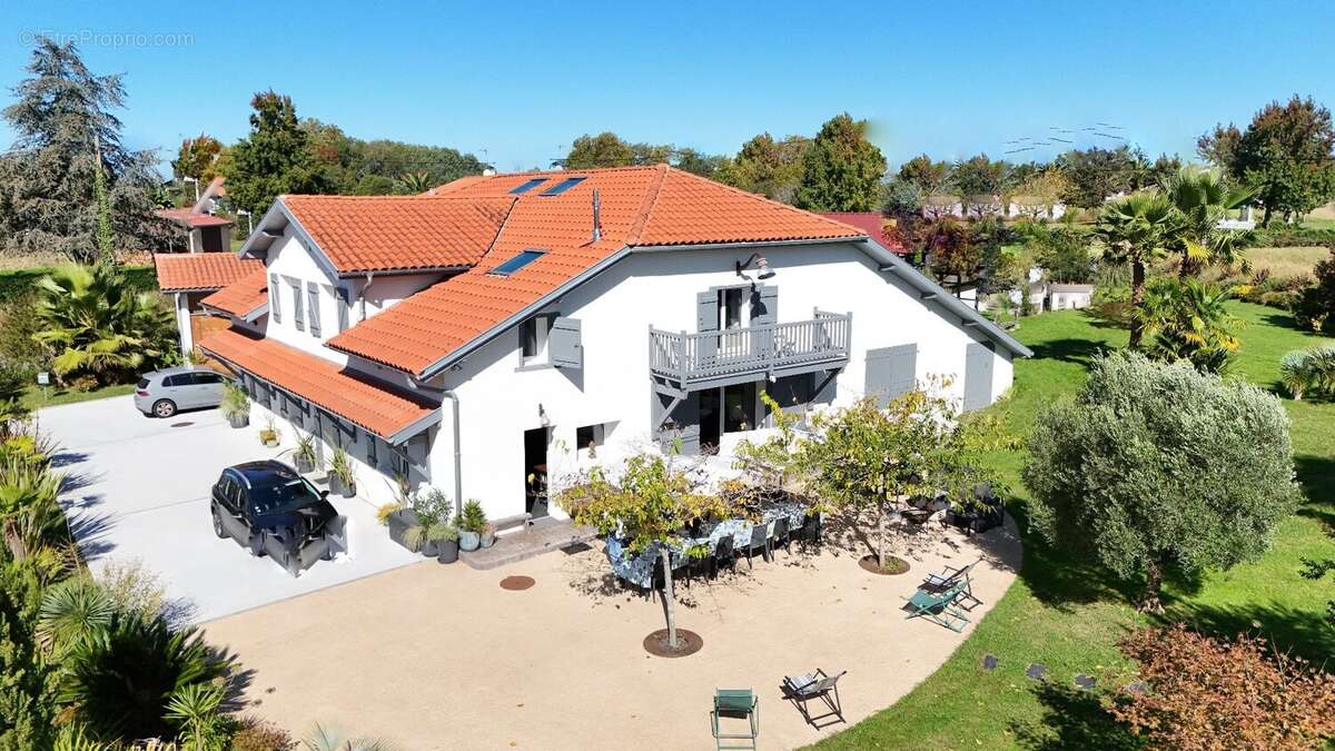 Maison à SAUBRIGUES