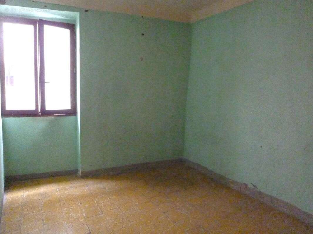 Appartement à PUGET-ROSTANG