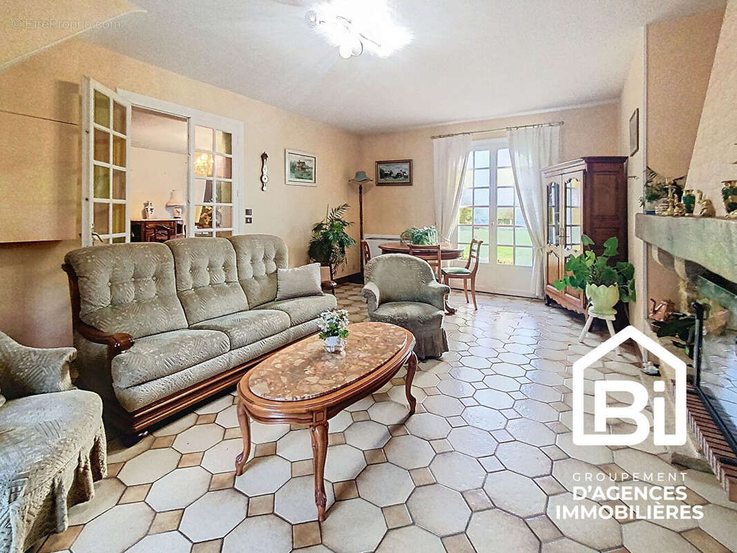 Maison à PONT-L'EVEQUE