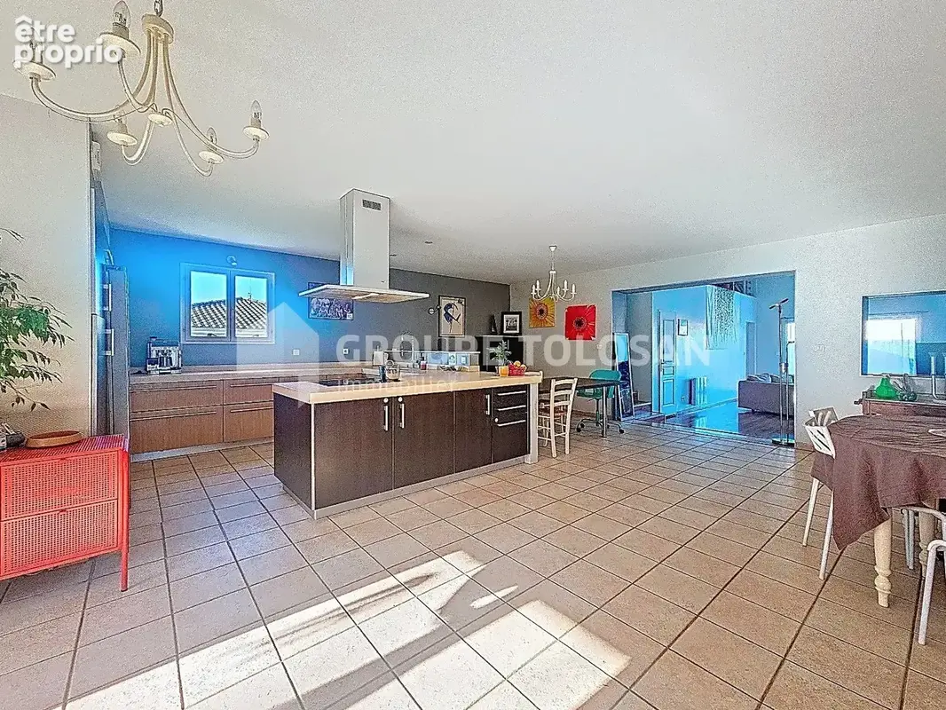 Maison 8 pièces 205 m² à vendre à Montlaur (31450) - photo 4