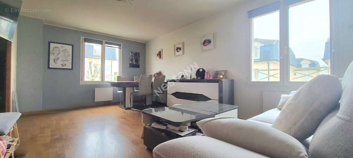 Appartement à LOUVRES