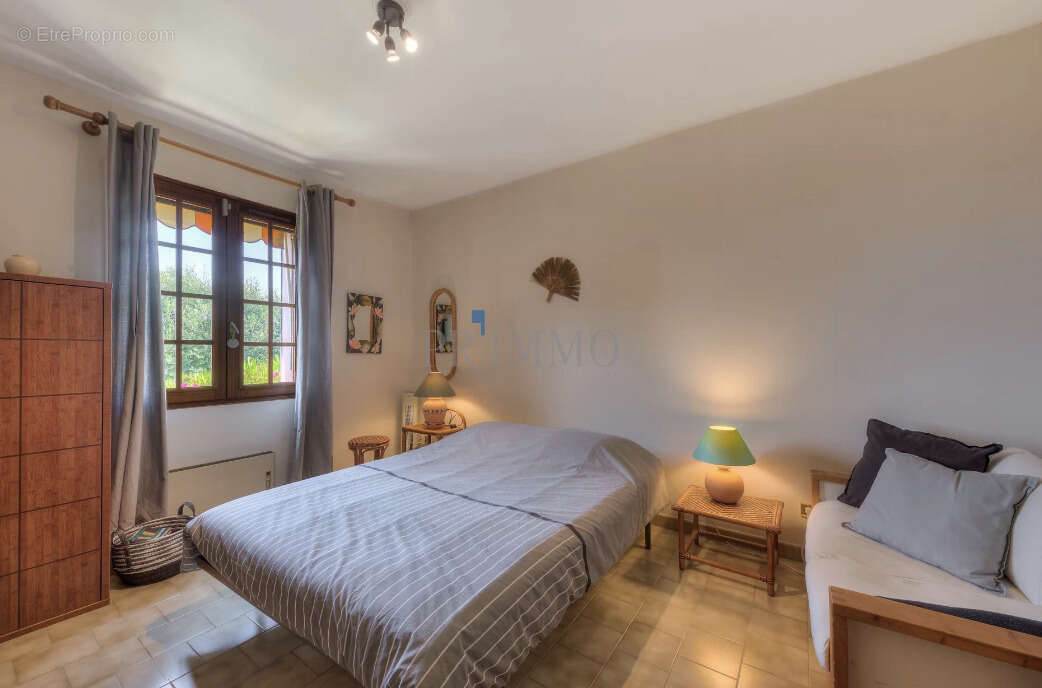 Maison à FREJUS