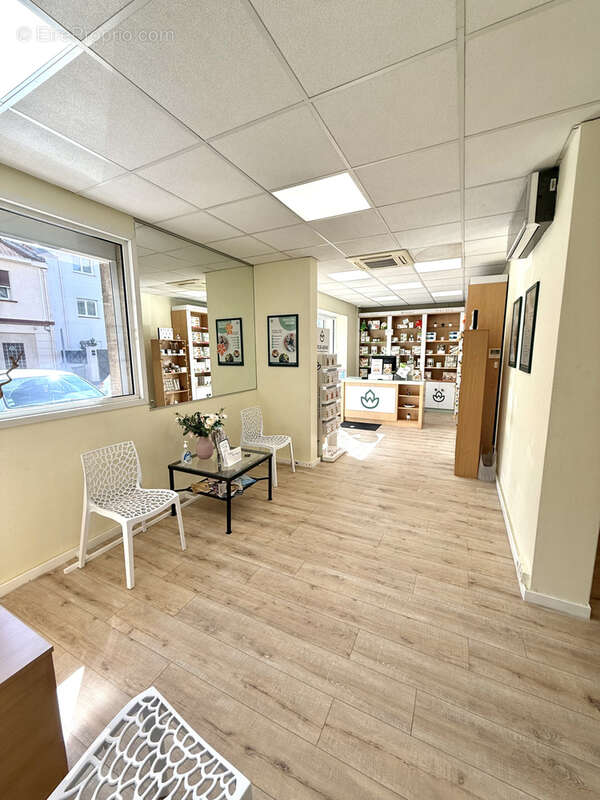 Commerce à MARSEILLE-12E