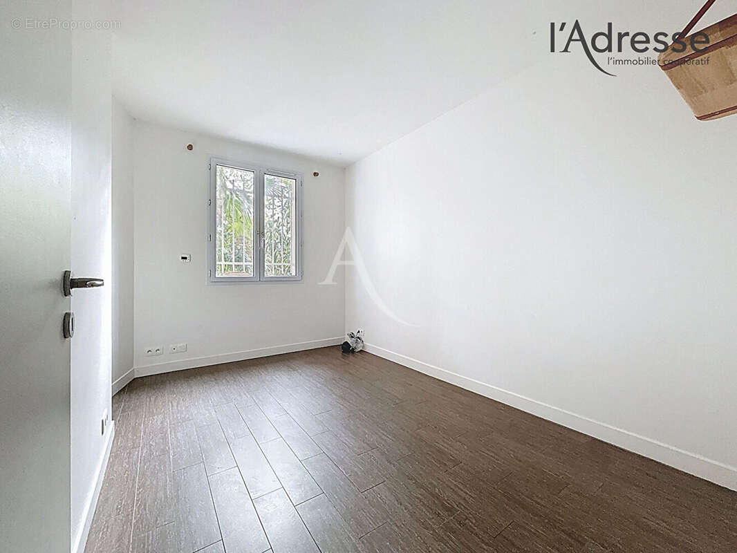 Appartement à SURESNES