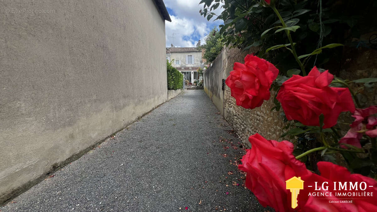 Maison 5 chambres à Mirambeau - photo 17
