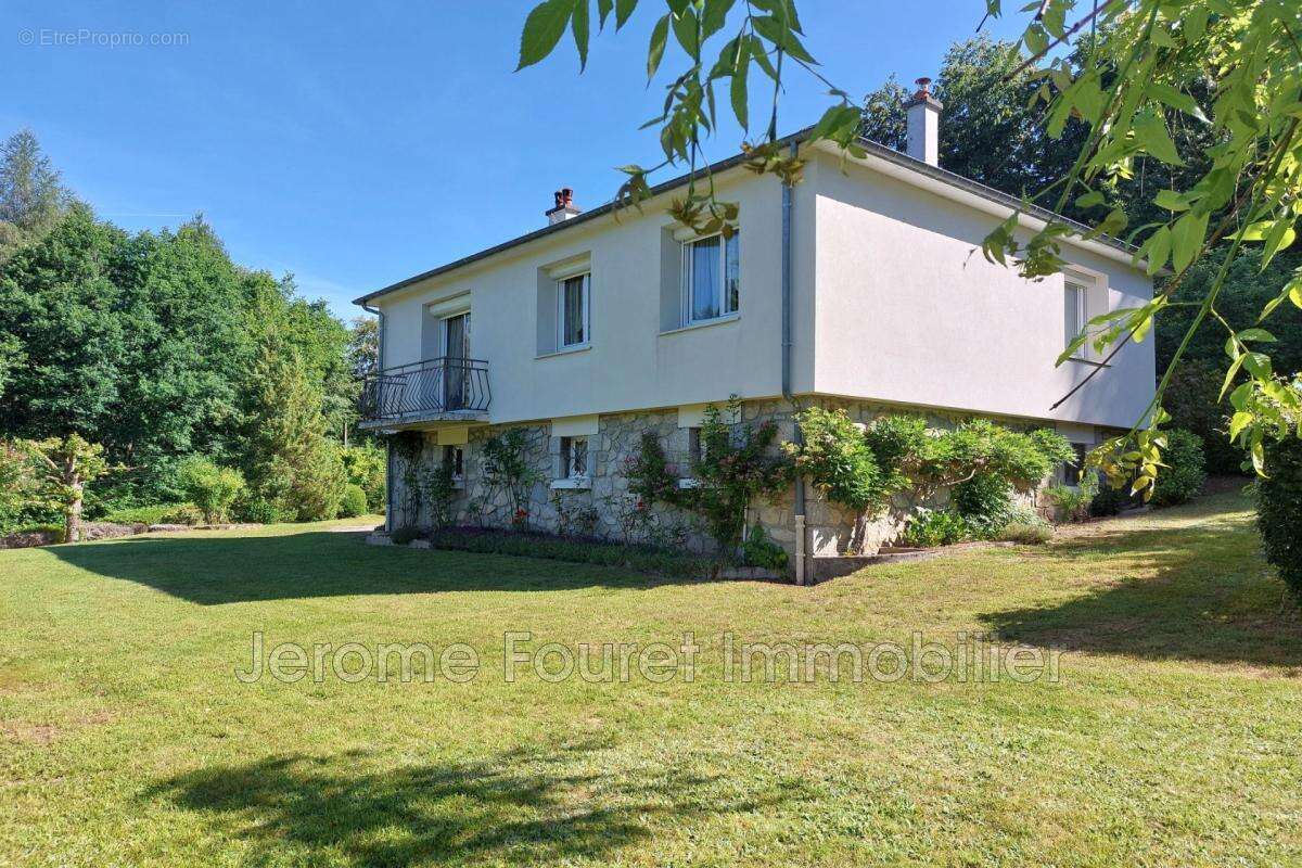 Maison à USSEL